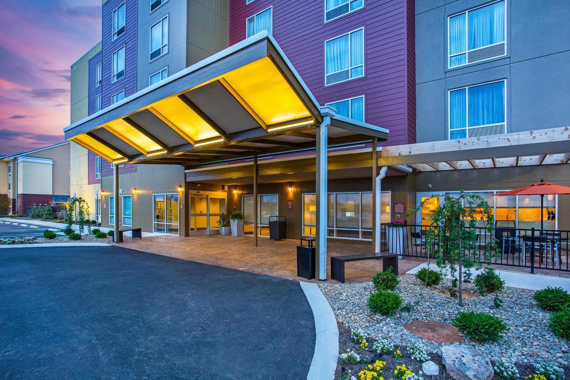 Towneplace Suites By Marriott קוקוויל מראה חיצוני תמונה